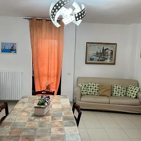 La Casa Al Mare Holiday home *
